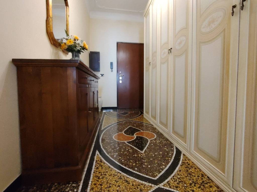 appartamento in vendita a Genova in zona Sampierdarena