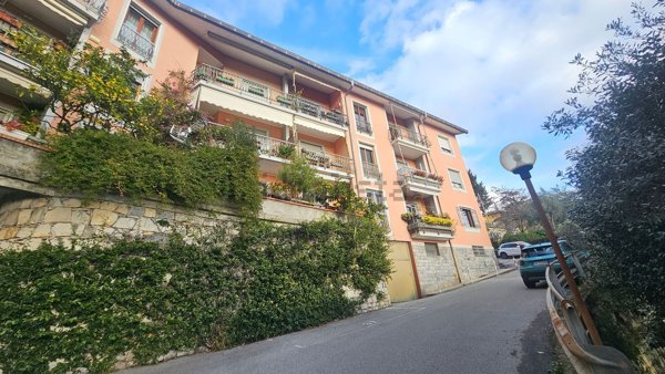 appartamento in vendita a Genova in zona Apparizione