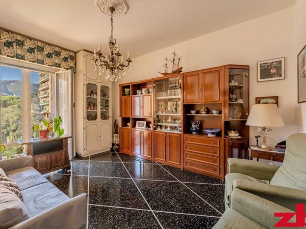 appartamento in vendita a Genova in zona Marassi