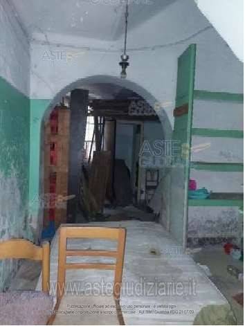 appartamento in vendita a Genova in zona Rivarolo