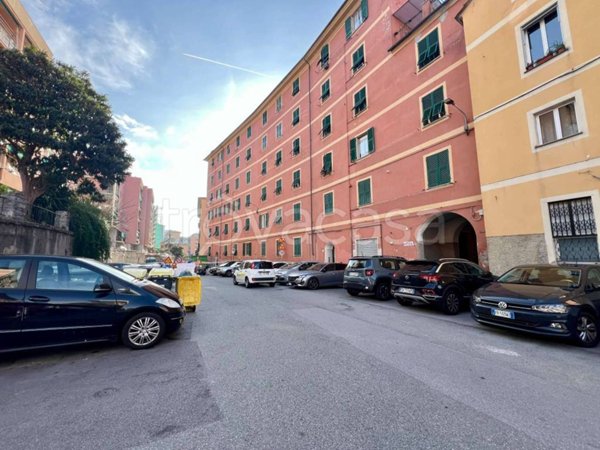 appartamento in vendita a Genova in zona Sturla