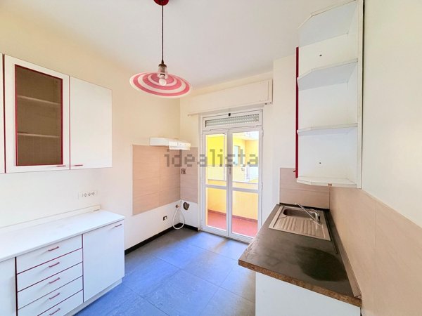 appartamento in vendita a Genova in zona Quezzi