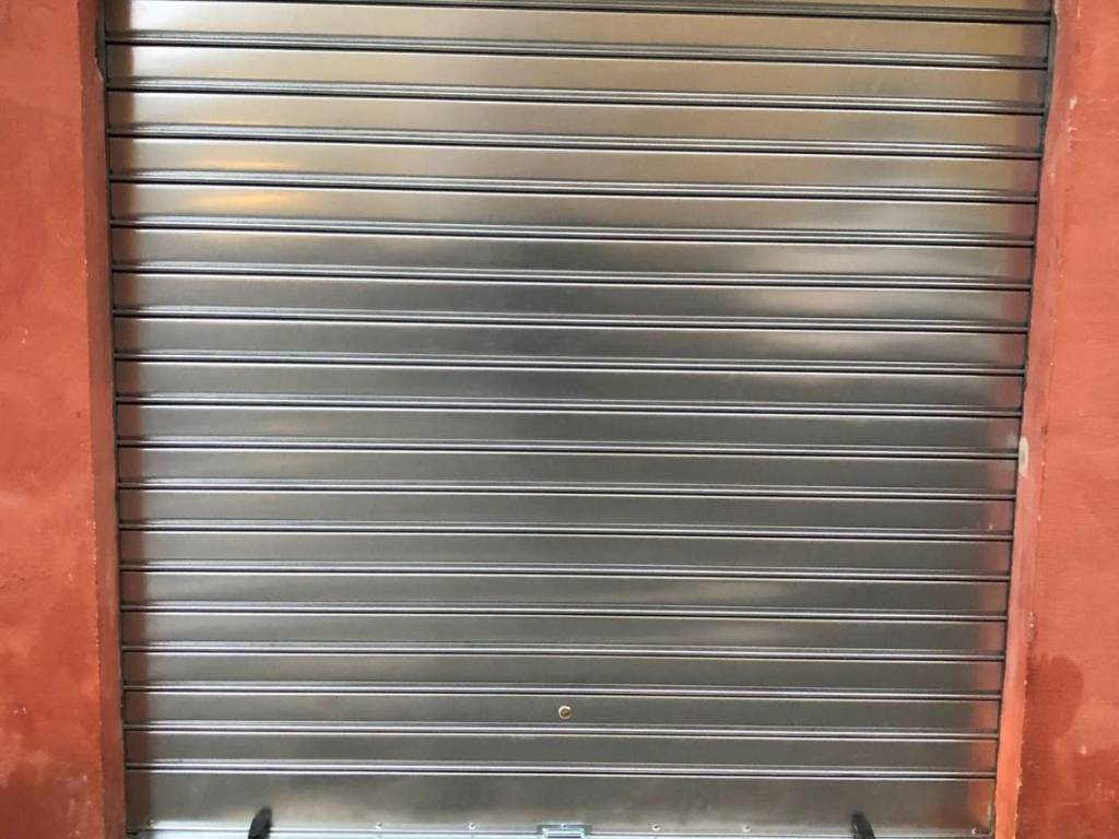 negozio in vendita a Genova in zona Palmaro / Pra'