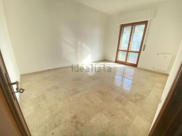 appartamento in vendita a Genova in zona Sestri Ponente