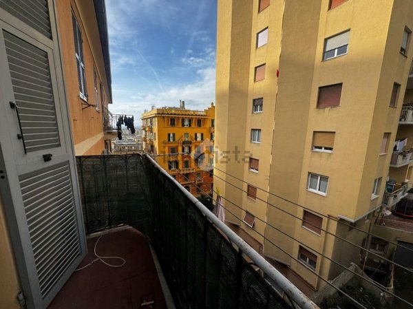 appartamento in vendita a Genova in zona Sampierdarena