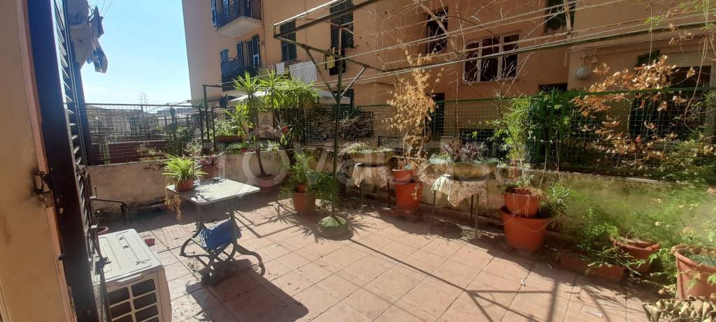 appartamento in vendita a Genova in zona Sampierdarena