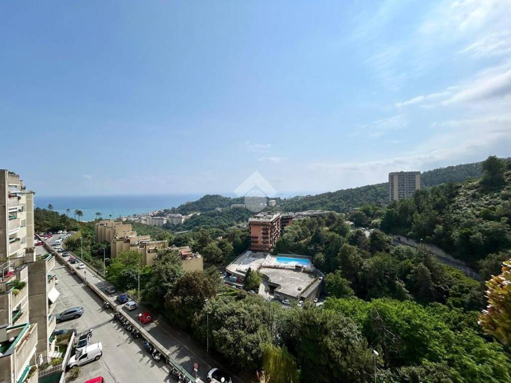 appartamento in vendita a Genova in zona Pegli