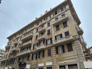 appartamento in vendita a Genova in zona Marassi