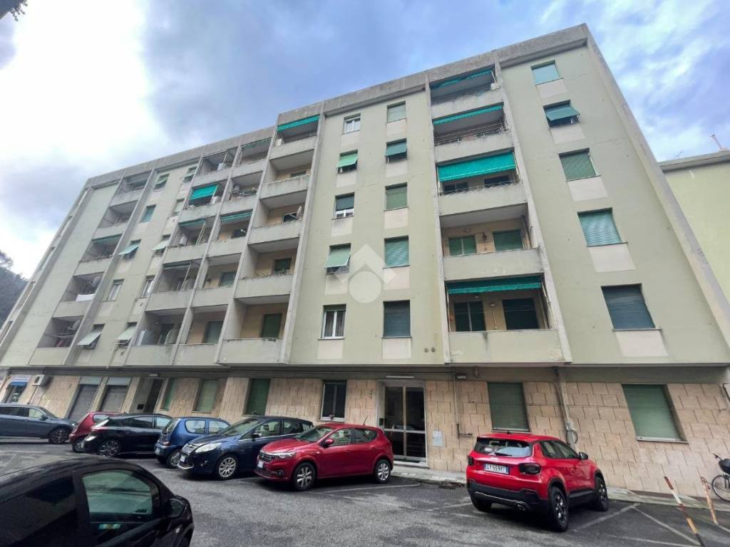 appartamento in vendita a Genova in zona Struppa