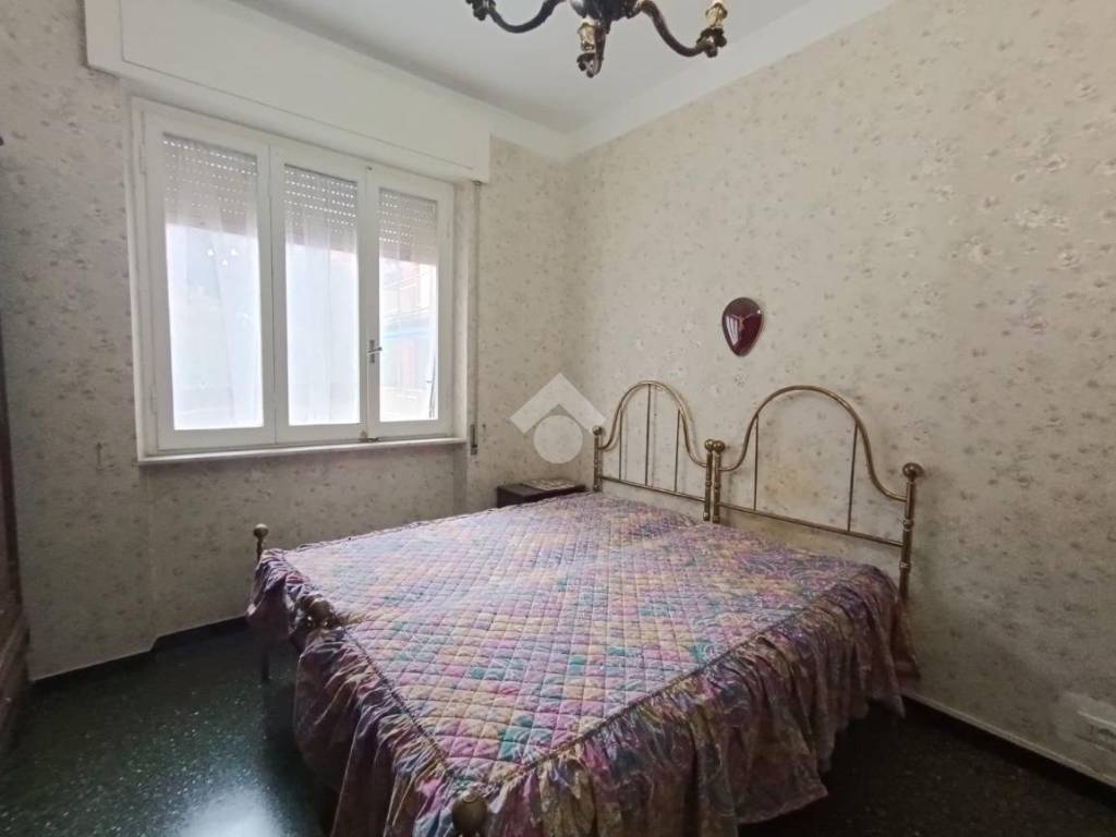 appartamento in vendita a Genova in zona Sestri Ponente