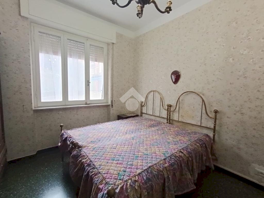 appartamento in vendita a Genova in zona Sestri Ponente