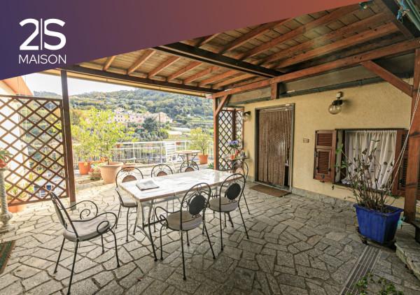 casa indipendente in vendita a Genova in zona Voltri