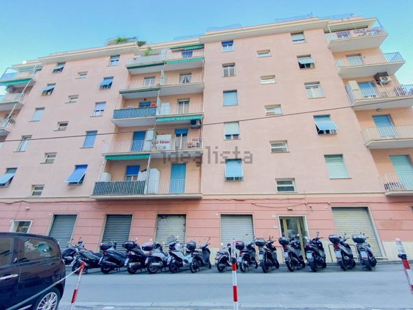 appartamento in vendita a Genova in zona Marassi