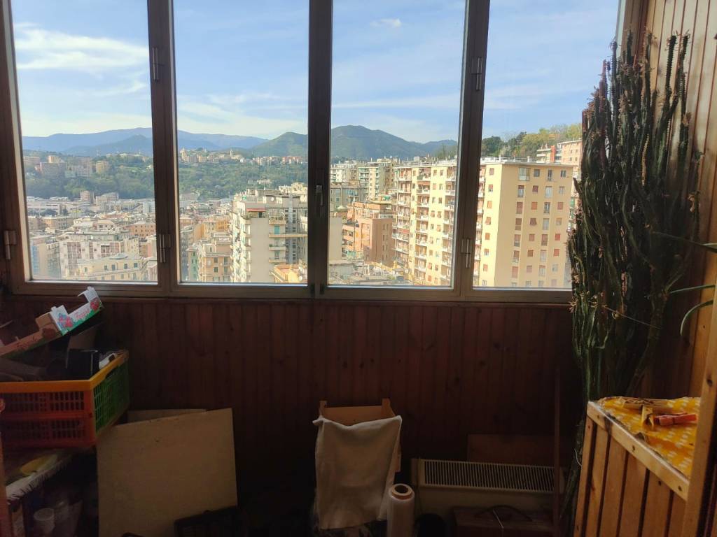 appartamento in vendita a Genova in zona Sampierdarena