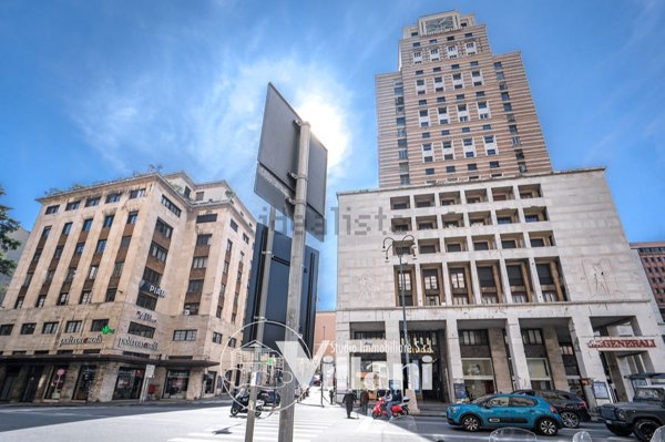 appartamento in vendita a Genova in zona Carignano