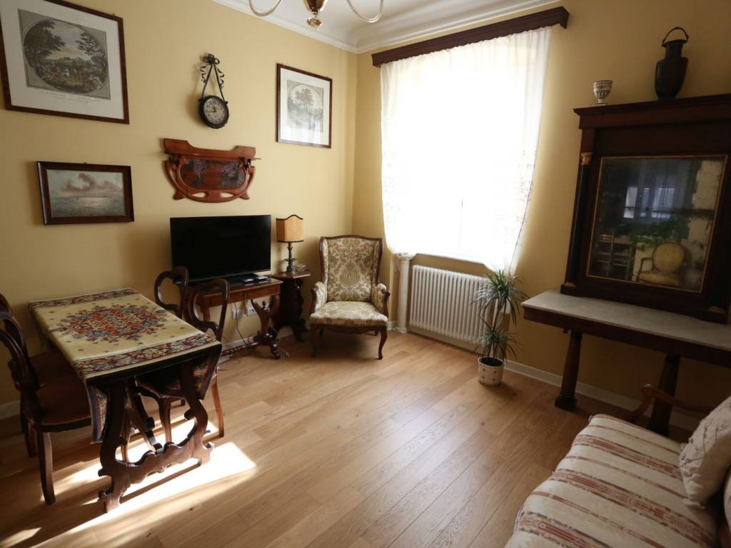 appartamento in vendita a Genova in zona Bolzaneto