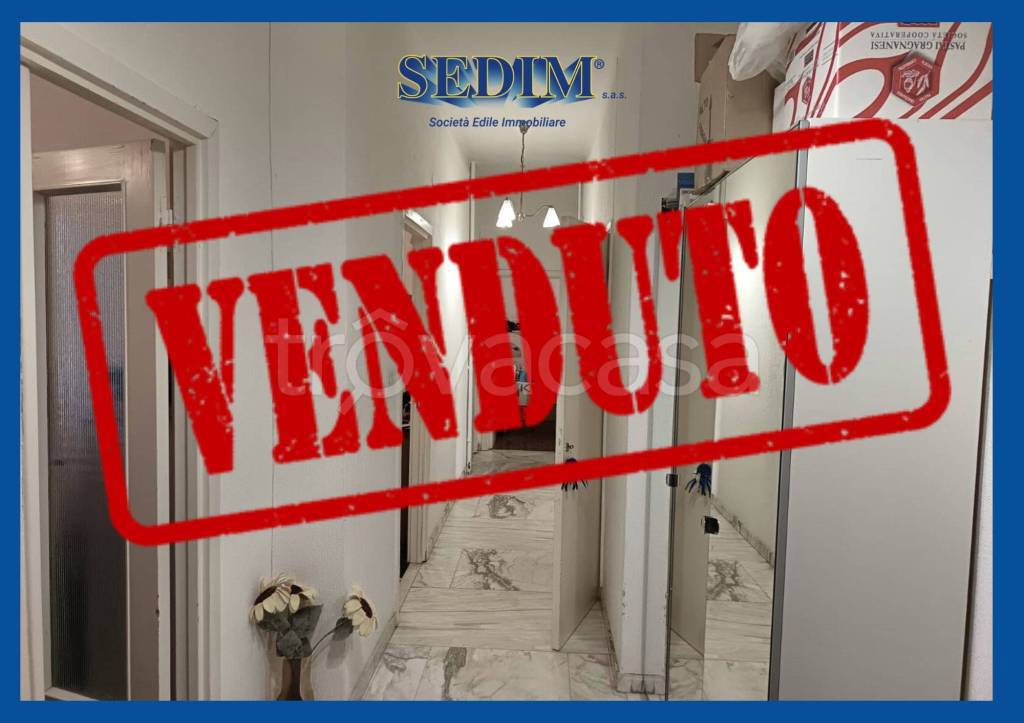 appartamento in vendita a Genova in zona Foce