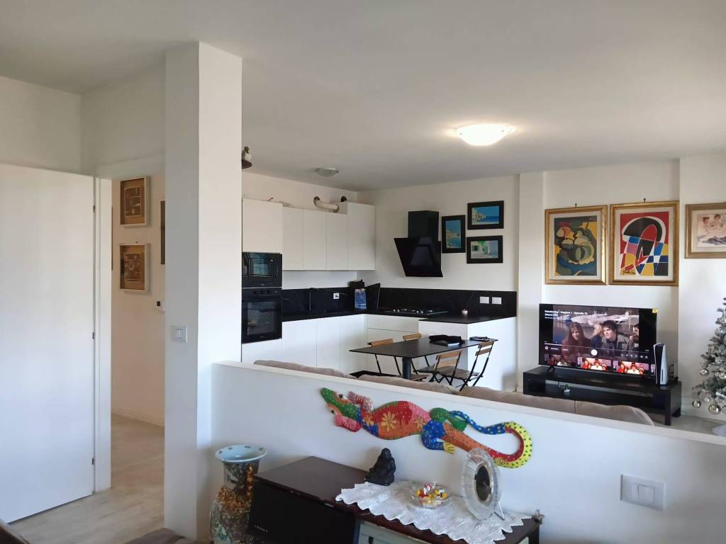 appartamento in vendita a Genova in zona San Gottardo/Sant'Eusebio