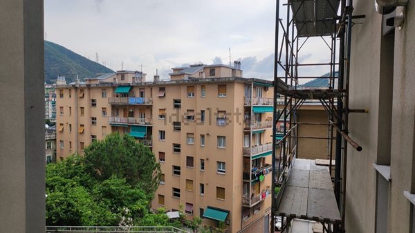 appartamento in vendita a Genova in zona Sestri Ponente