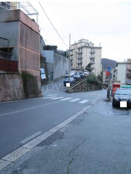 appartamento in vendita a Genova in zona Quezzi