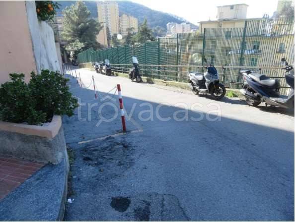 appartamento in vendita a Genova in zona Quezzi