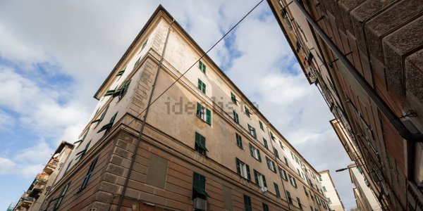 appartamento in vendita a Genova in zona Sestri Ponente