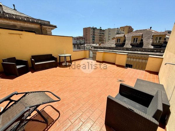 appartamento in vendita a Genova in zona Sestri Ponente