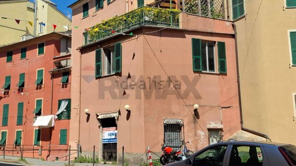 bivano in vendita a Genova in zona Voltri