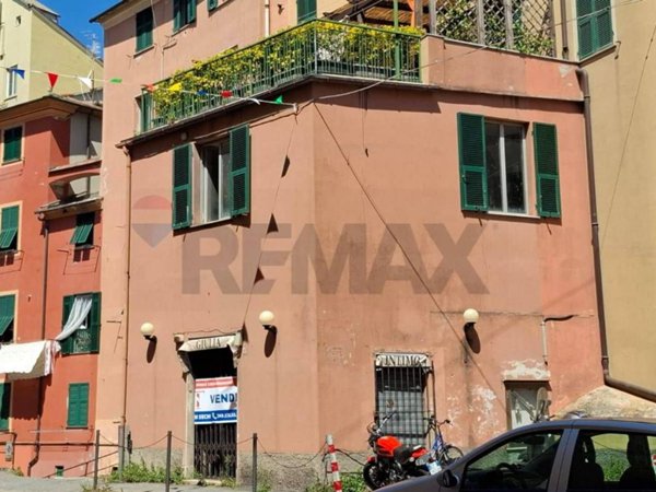 negozio in vendita a Genova in zona Voltri