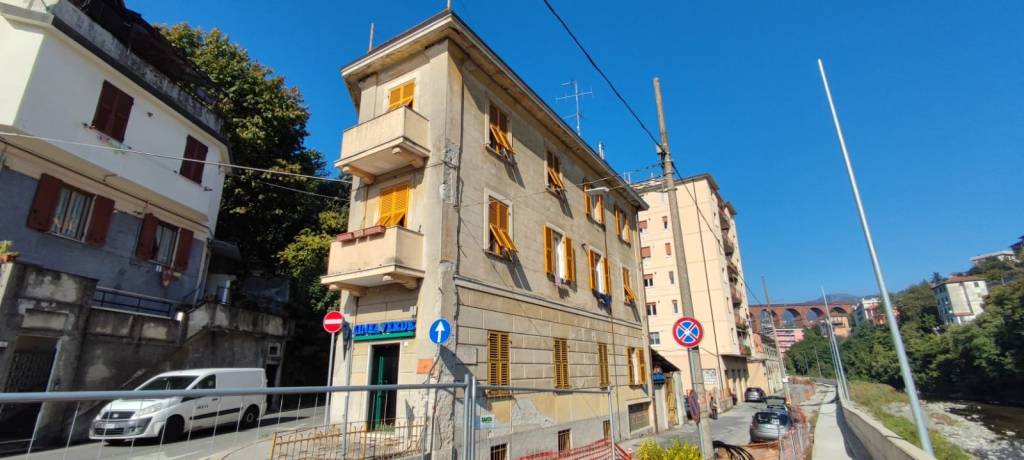 appartamento in vendita a Genova in zona Pontedecimo