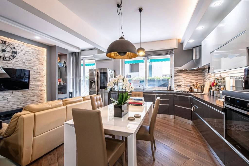 appartamento in vendita a Genova in zona Sampierdarena