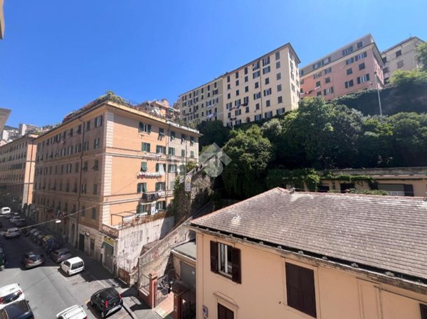 appartamento in vendita a Genova in zona Lagaccio / Granarolo