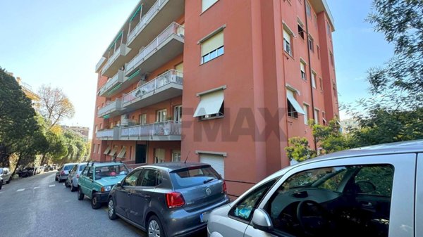 appartamento in vendita a Genova in zona Pegli