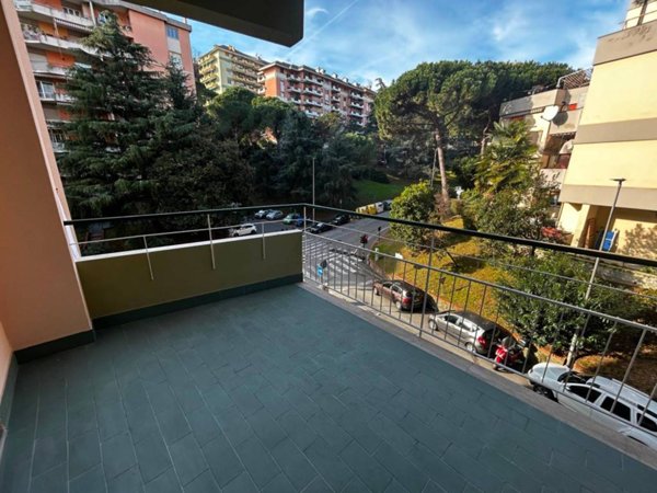 appartamento in vendita a Genova in zona Pegli