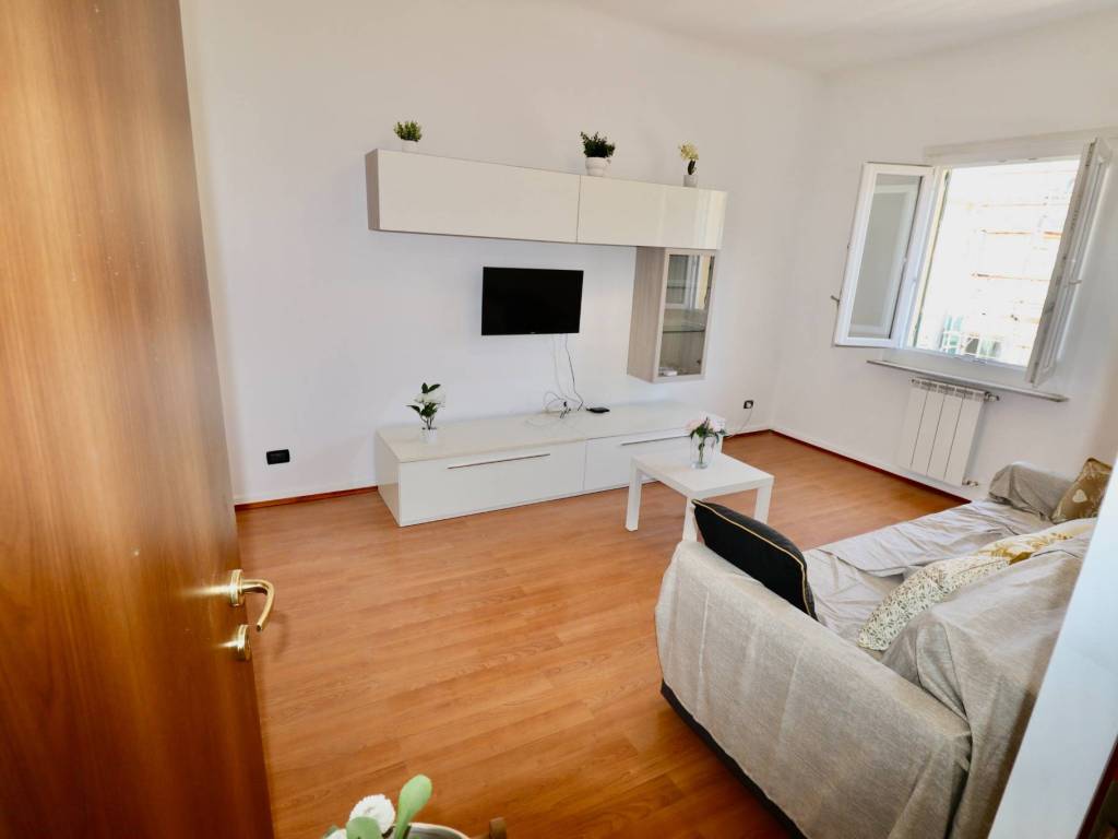 appartamento in vendita a Genova in zona Sampierdarena