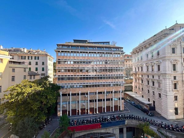 appartamento in vendita a Genova in zona Portoria / Piccapietra