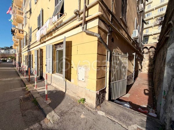 appartamento in vendita a Genova in zona Pegli