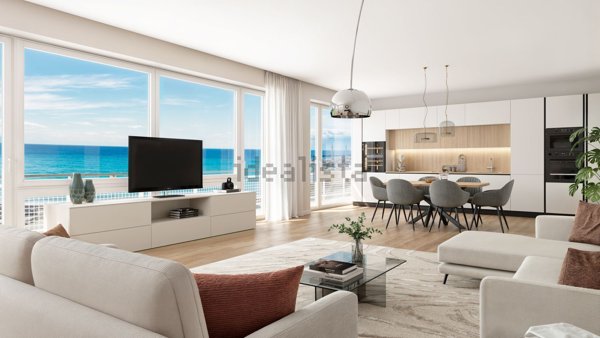 appartamento in vendita a Genova in zona Foce