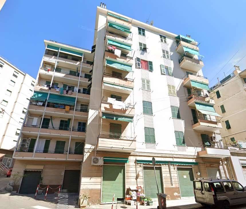 appartamento in vendita a Genova in zona Sestri Ponente