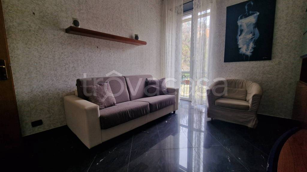 appartamento in vendita a Genova in zona Molassana