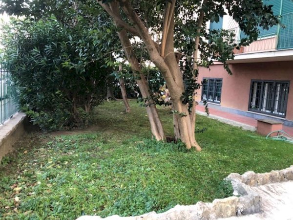 appartamento in vendita a Genova in zona Albaro