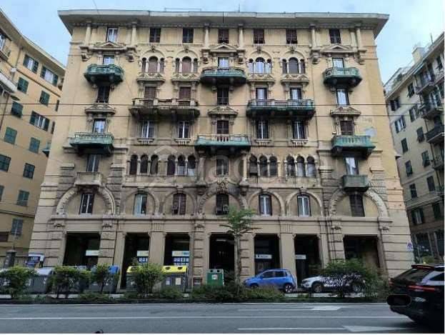 appartamento in vendita a Genova in zona Sampierdarena