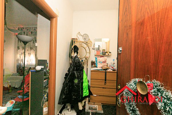 appartamento in vendita a Genova in zona Sestri Ponente