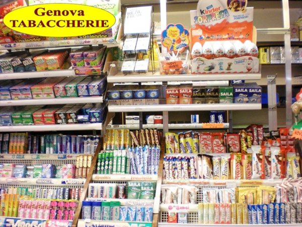 negozio in vendita a Genova in zona Sampierdarena