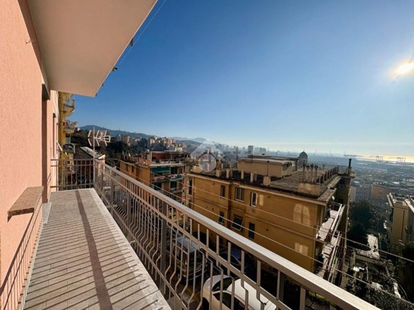 appartamento in vendita a Genova in zona Cornigliano