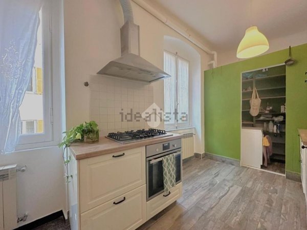 appartamento in vendita a Genova in zona Oregina