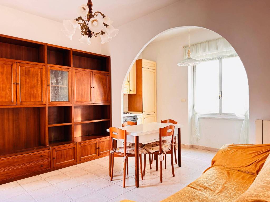 appartamento in vendita a Genova in zona Certosa