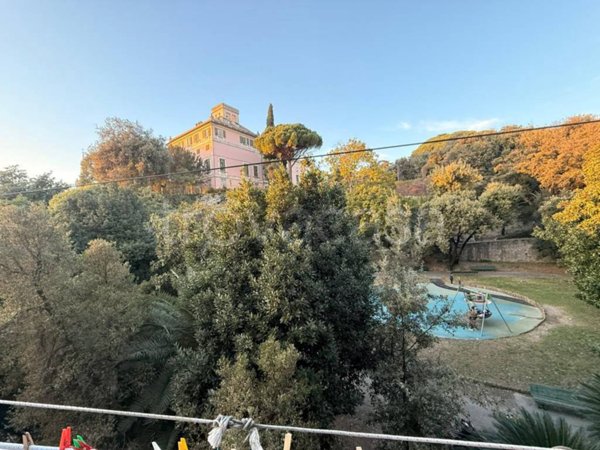 appartamento in vendita a Genova in zona Sestri Ponente