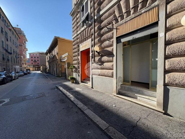 negozio in vendita a Genova in zona Cornigliano