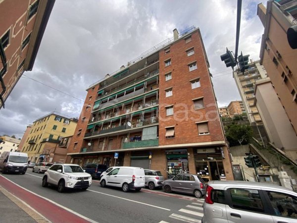 appartamento in vendita a Genova in zona Bolzaneto